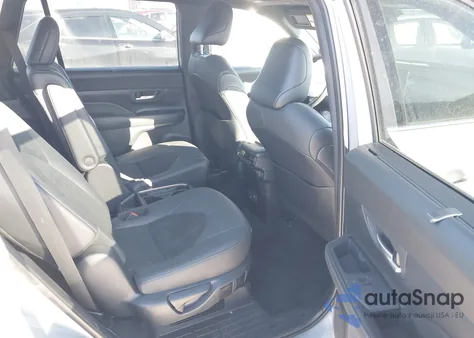 2025 Toyota Grand Highlander Hybrid Platinum Max z USA, uszkodzony, nr VIN 5TDADAB58SS020326